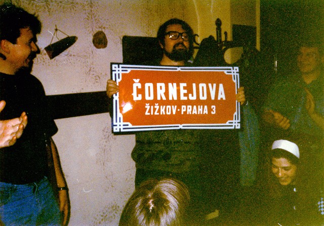 Kliknutm na obrzek okno zavete